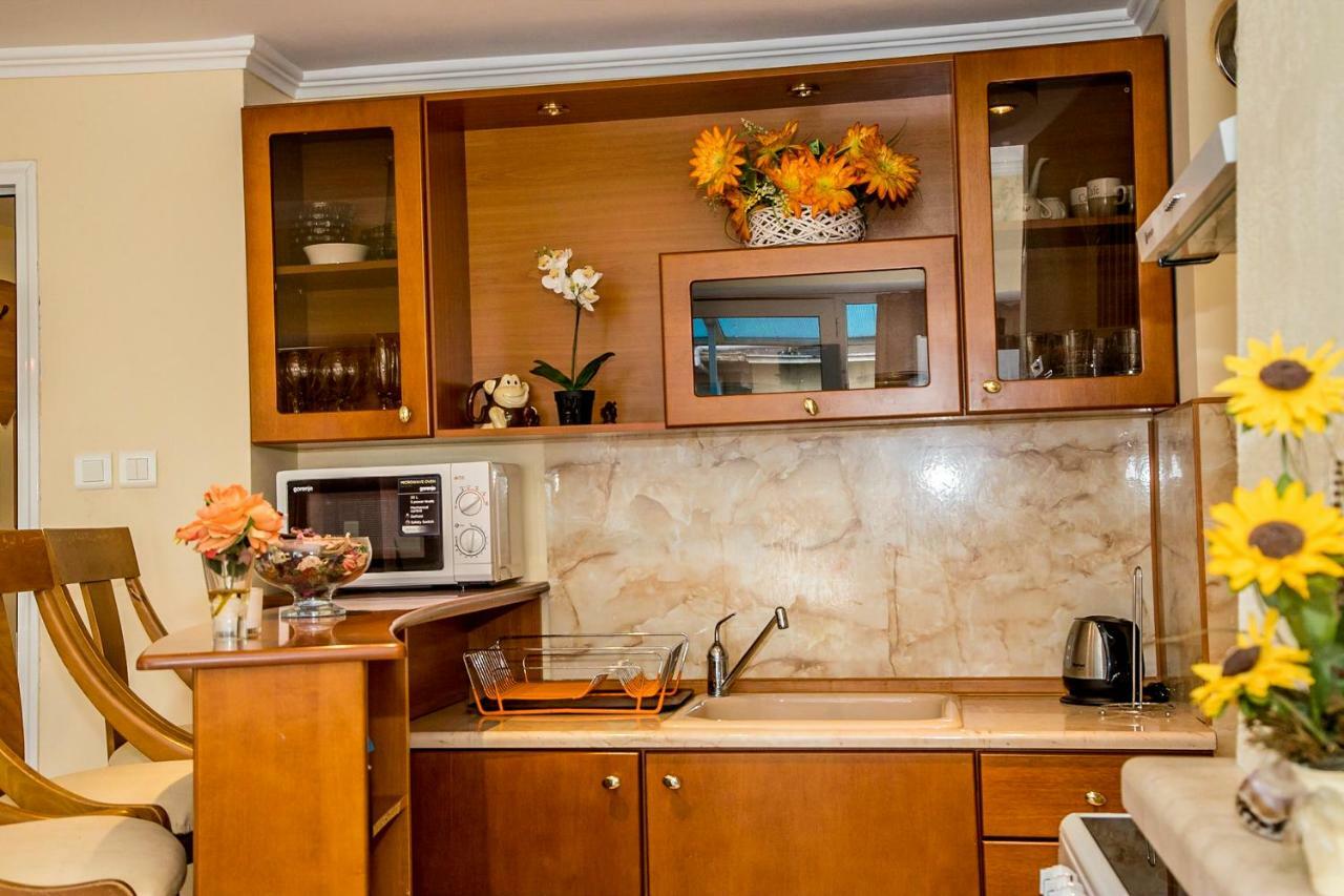 Spacious & Sunny Maisonette With Terrace Near Centre By Flаt Manаger Burgas City Exteriér fotografie