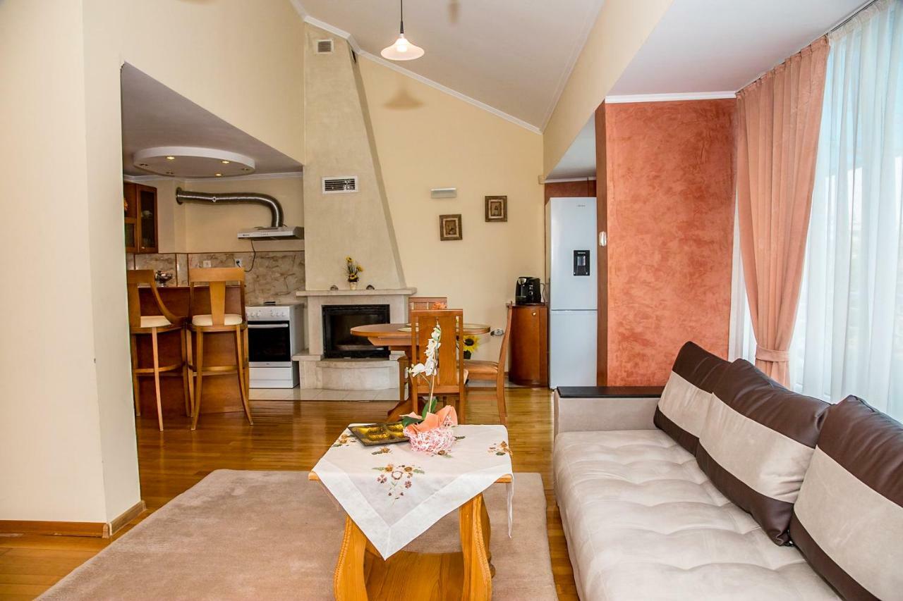 Spacious & Sunny Maisonette With Terrace Near Centre By Flаt Manаger Burgas City Exteriér fotografie
